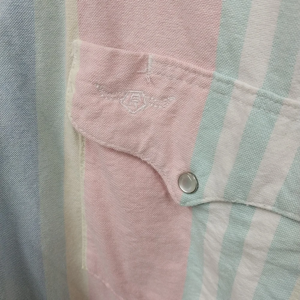 Flying "R" Ranchwear Shirt - Picture 4 of 7